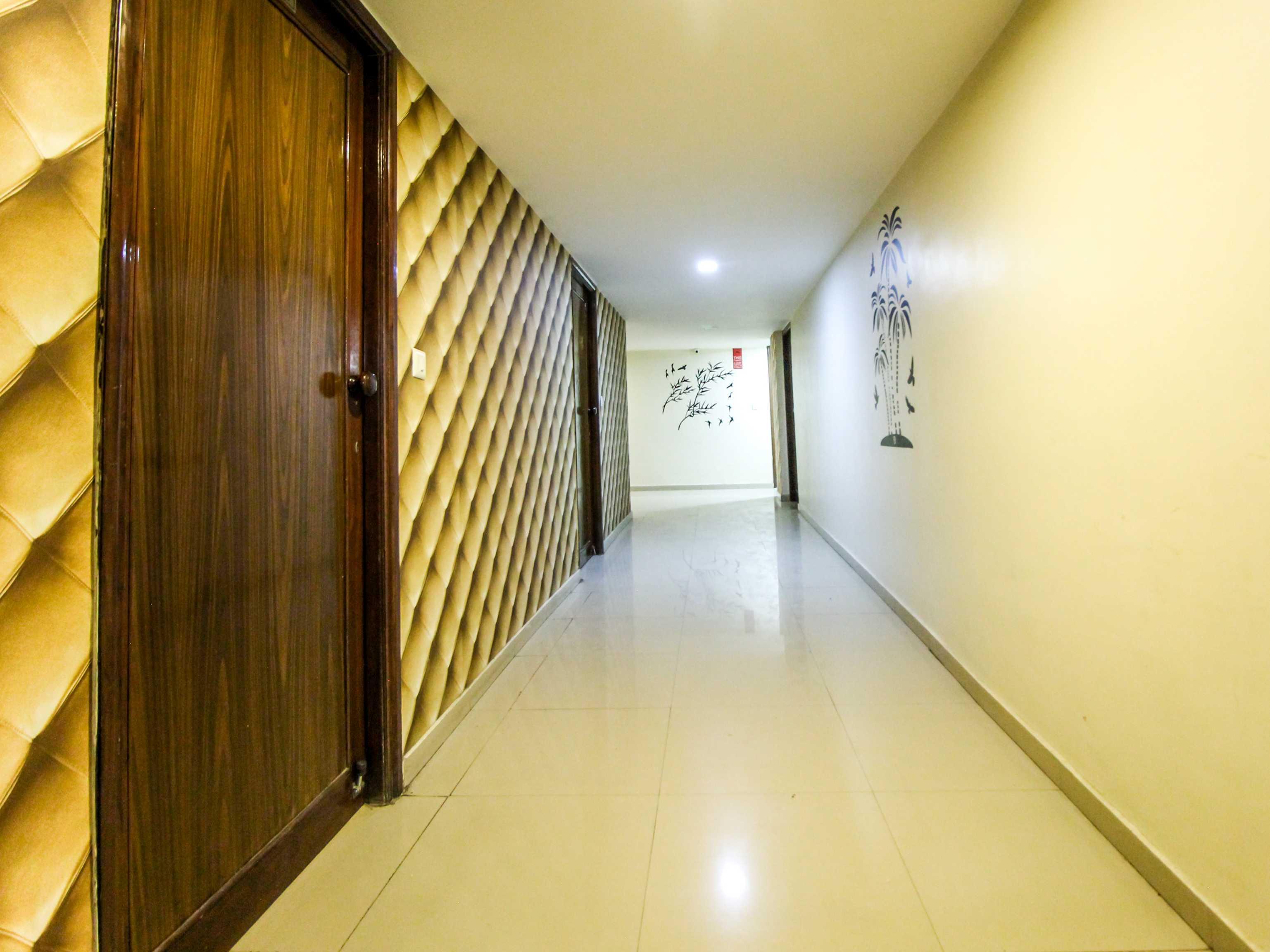 Hotel Seven Ahmadábád Kültér fotó